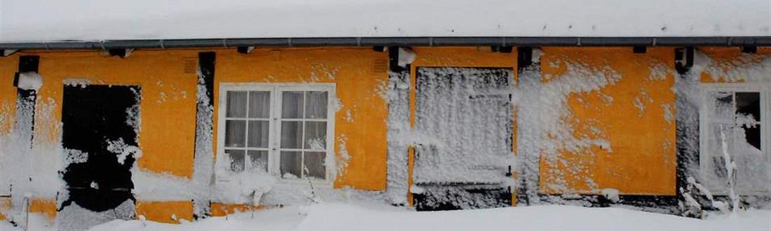 hus i sne